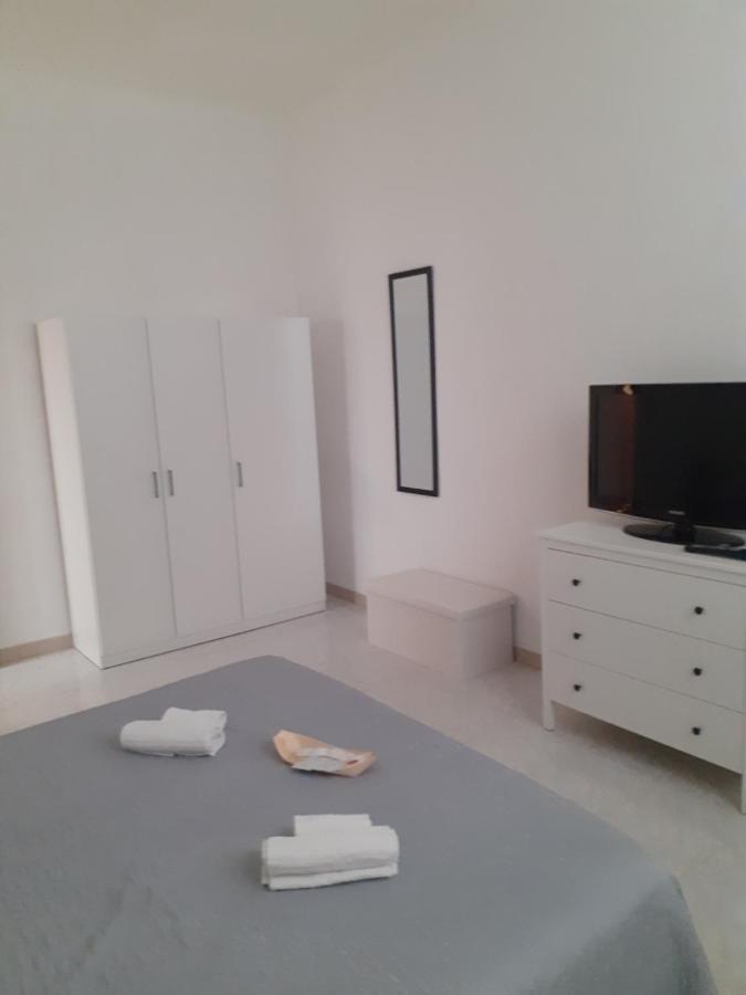 Appartamento Turistico Solarium 锡拉库扎 外观 照片